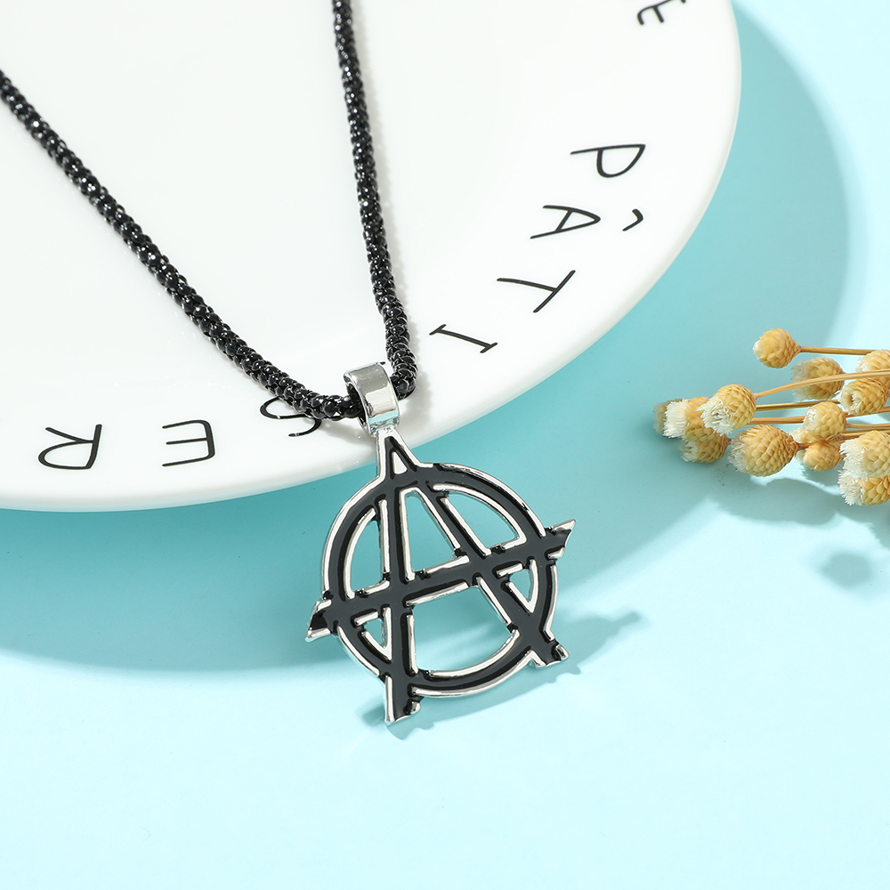 Movies Avengers Symbol Letter  - Vintage Collector recension och pris