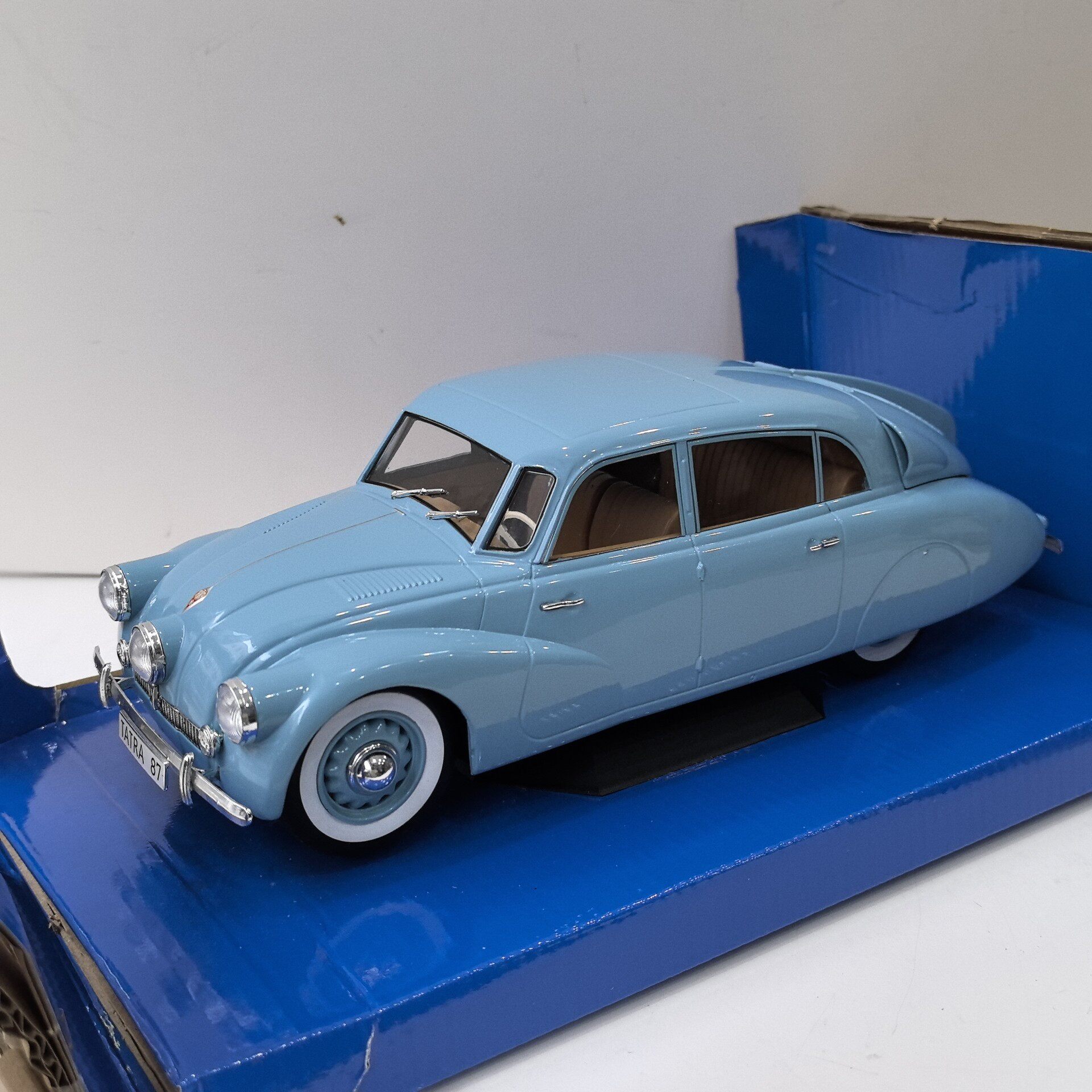 MCG Diecast 1/18 Scale TATRA 8 - Vintage Collectibles recension och pris